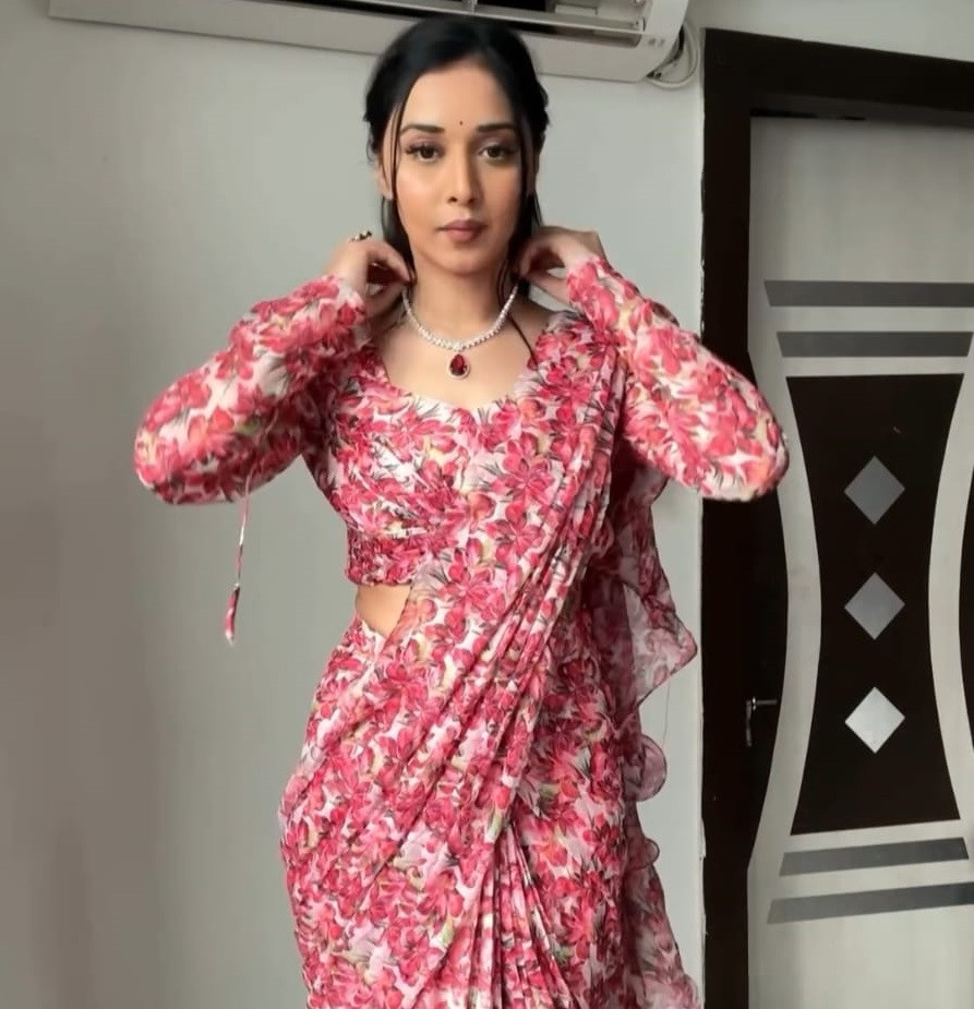 Ready To Wear Saree With Attached Ruffle Dupatta