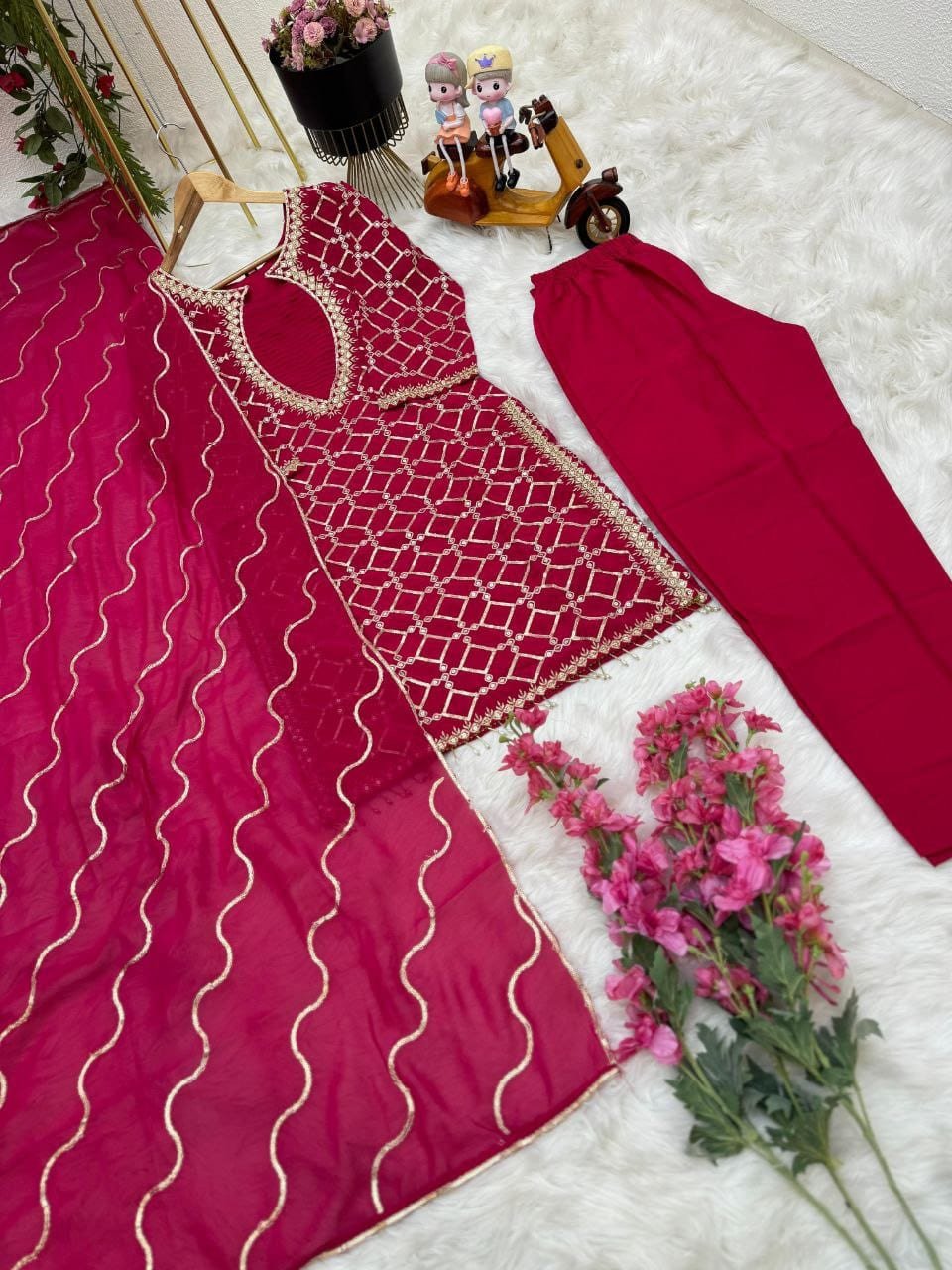 New Designer Party Top Pent & Dupatta Set For Women