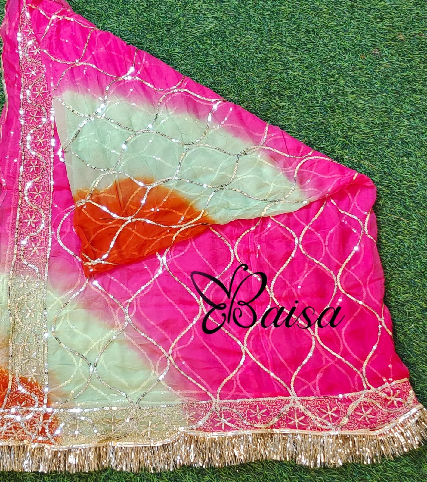 Hamrahi Pyor Poshak Odhna With Tari Jaal Work