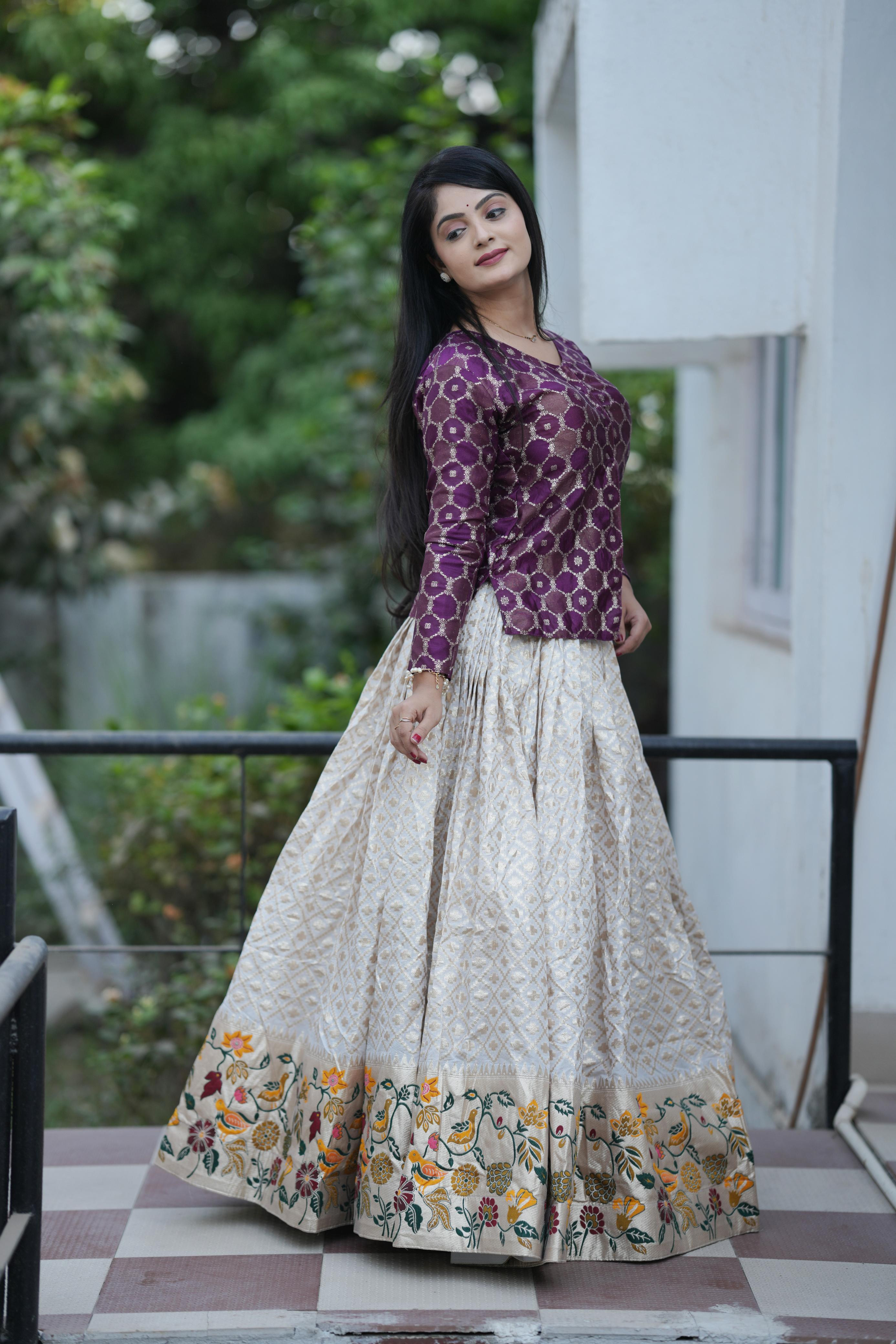 Elegant Ethnic Wear with Classic Kurta & Matching Bottom for Casual Style