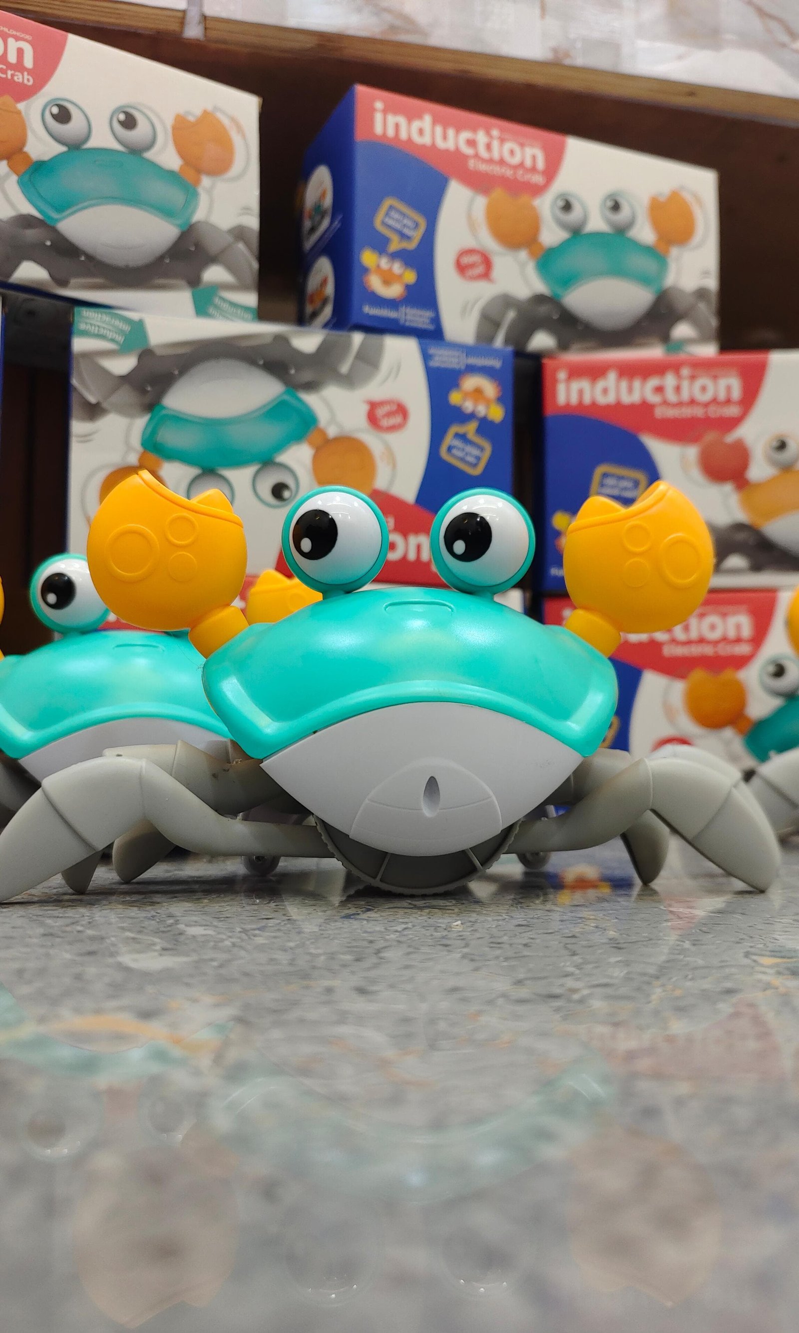 Rechargeable Crawling Crab