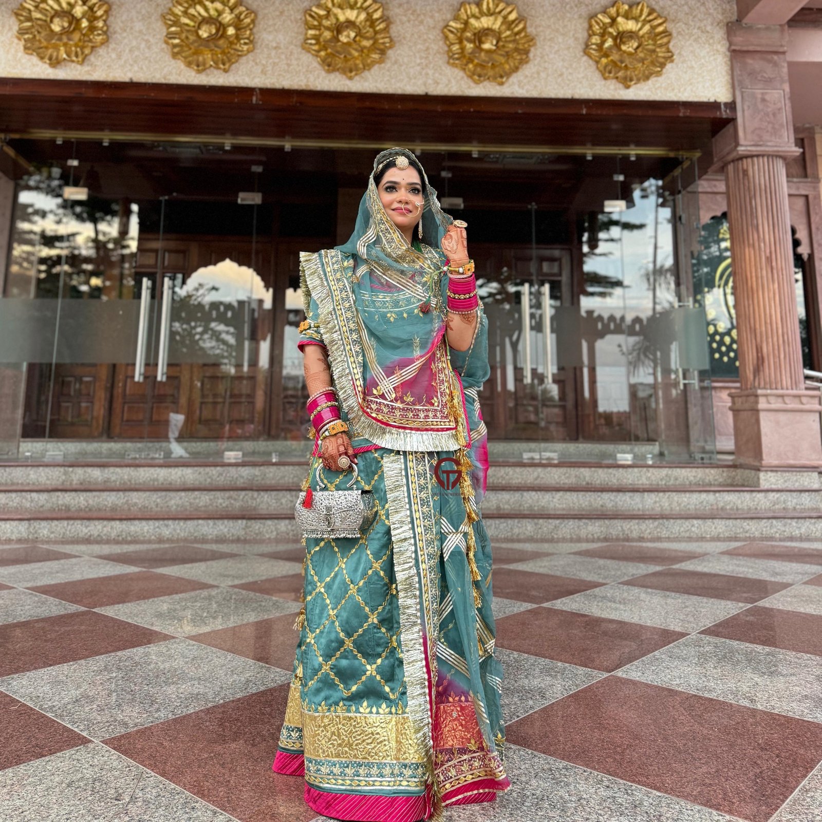 HEAVY BRANDED BAMBER SILK WITH AREE TOUCH JURDOJI POSHAK