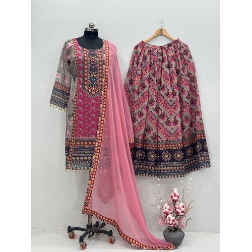 Heavy Faux Georgette Digital Print Salwar Suit