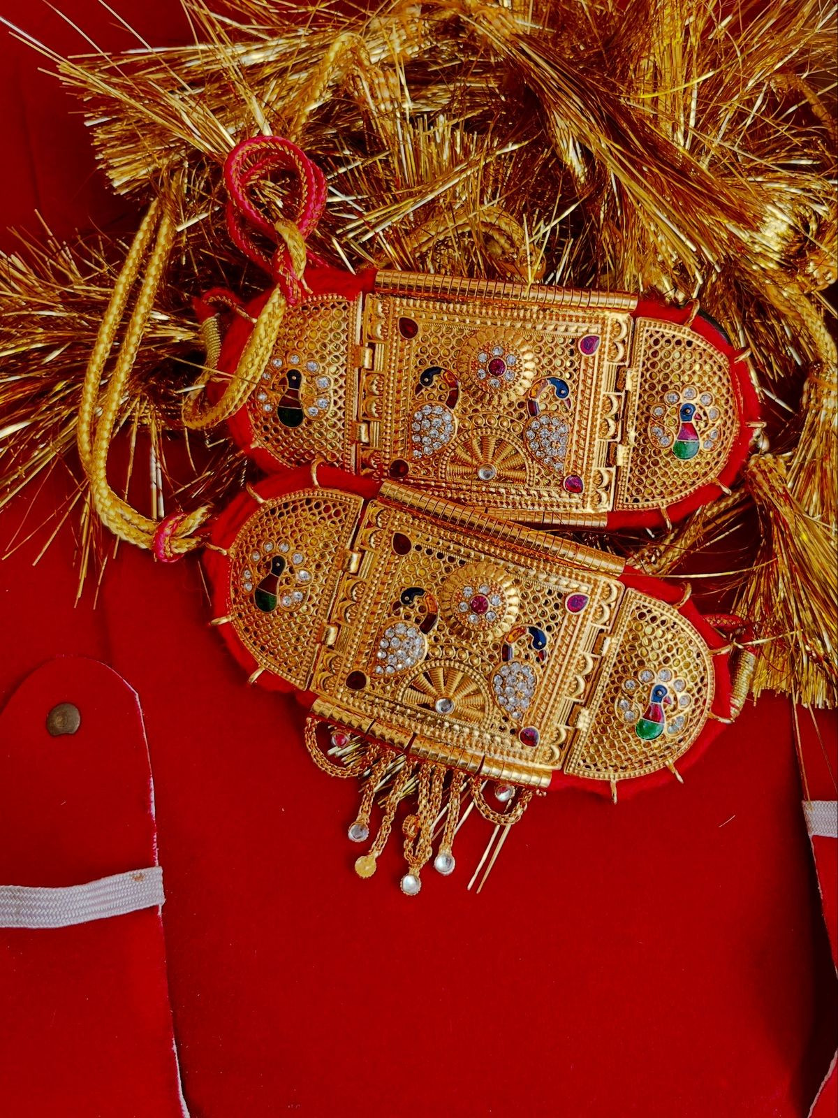 Jadau Micro polish mor Design baju With Loom