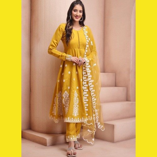 Mansi Kurta Pant Set Suit