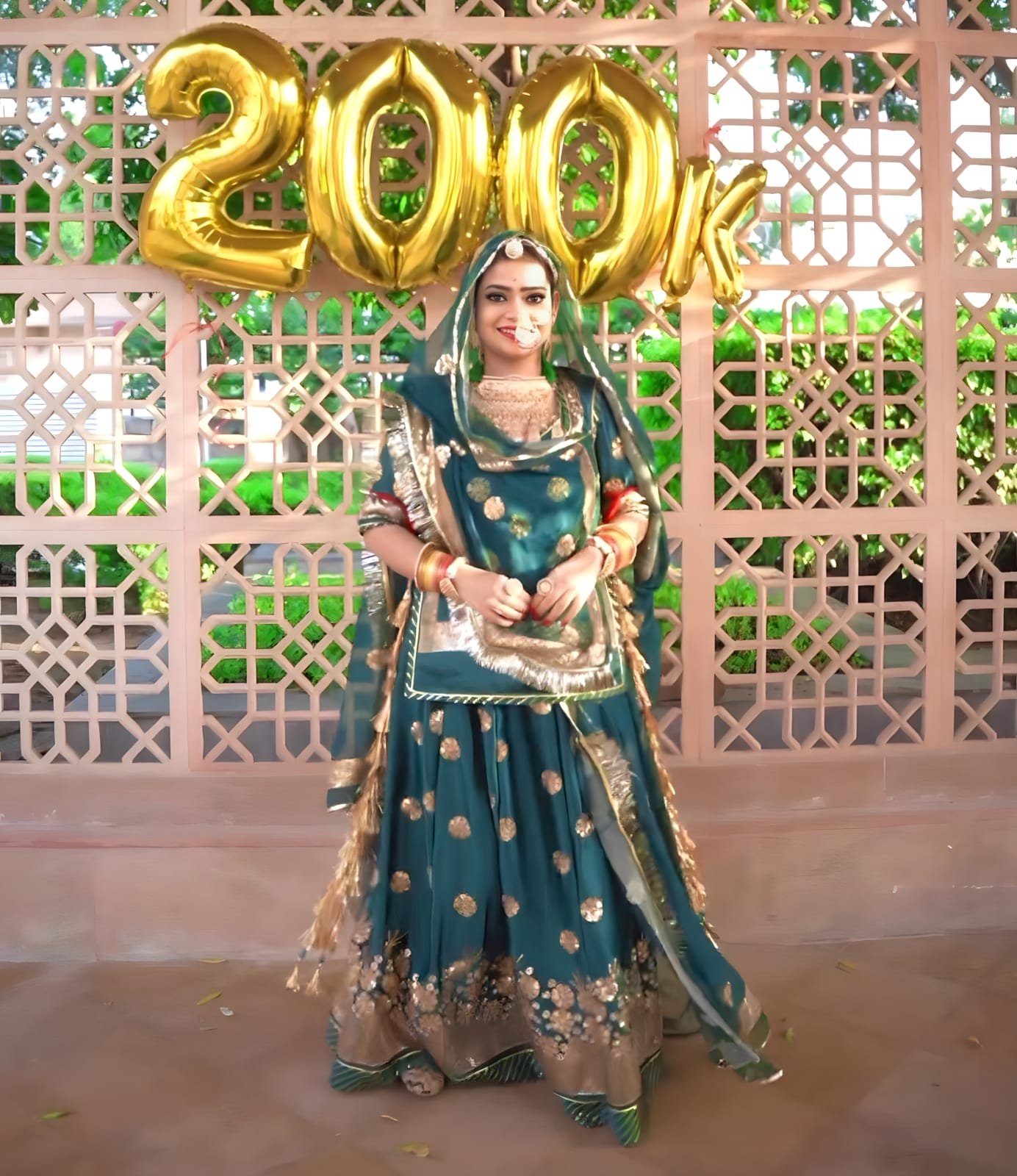 Satan Suit Poshak In Green Coloured With Humrahi Pure Odhna