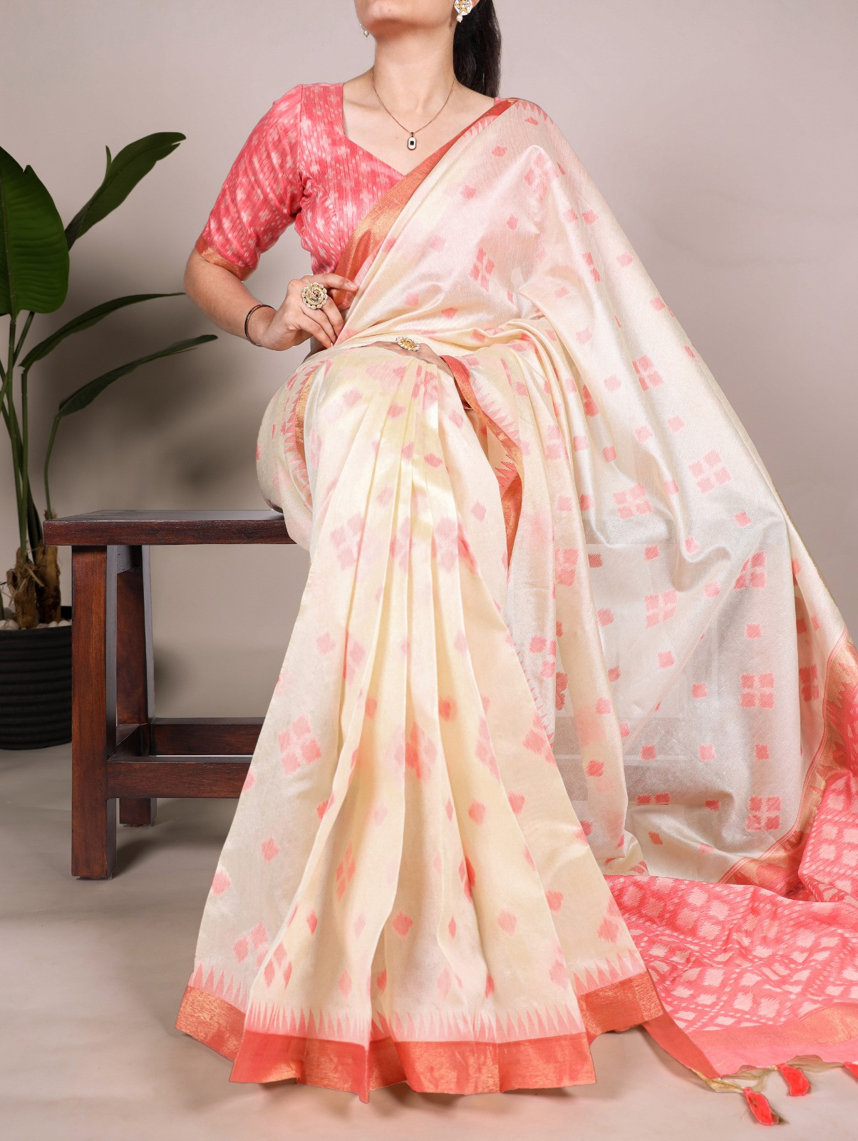 "Designer Jacquard Silk Saree Featuring Patola Print & Intricate Zari Work"