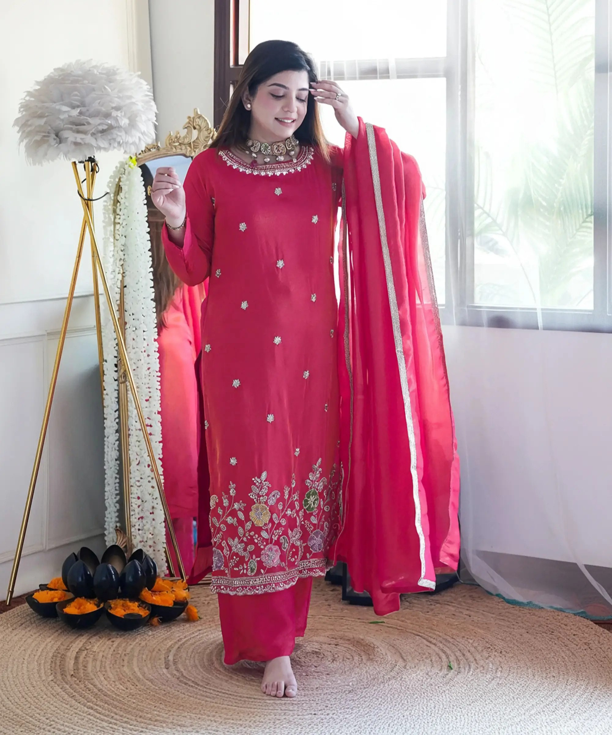 Women’s Embroidered Tesla Kurta Pant Dupatta Set with Vichitra Dupatta – Pink