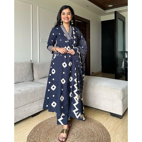 New Desginer Kurta Pant With Duppta Set For Women