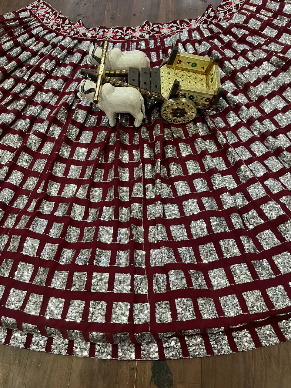 Sequins Thread Lehenga with Can-Can & Canvas Layers – Semi-Stitched