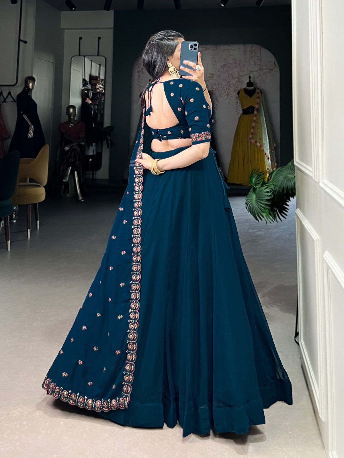 NEW BEAUTYFULL WEDDING LEHENGA SET FOR WOMEN
