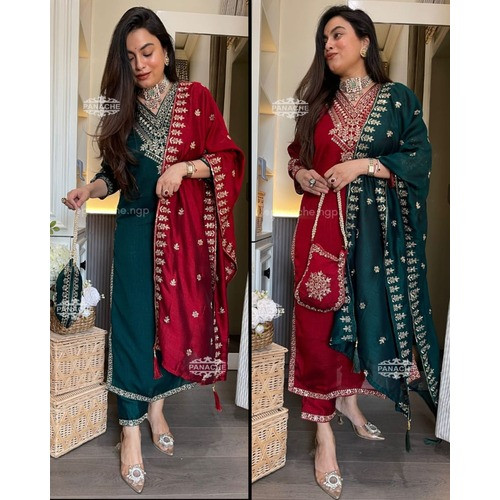 4 Pic's Set With Beautiful Heavy Potlii Set