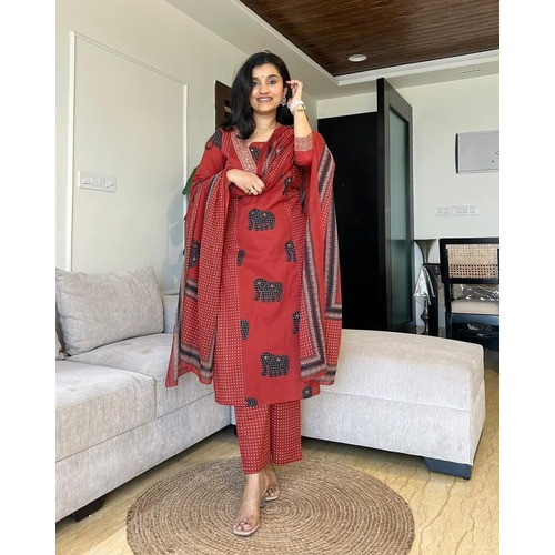 New Beautyfull  Printed Dailywear Kurta Set For Women