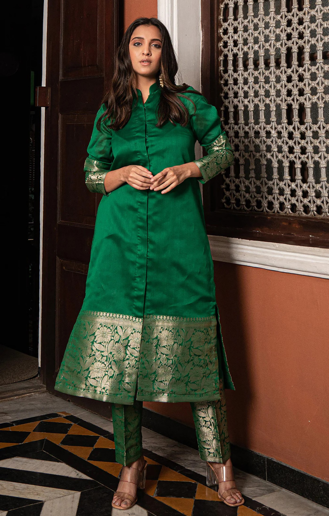 Elegant Women’s Jacquard Kurta Pant Dupatta Set – Green, Weaving Work, 3/4 Sleeves