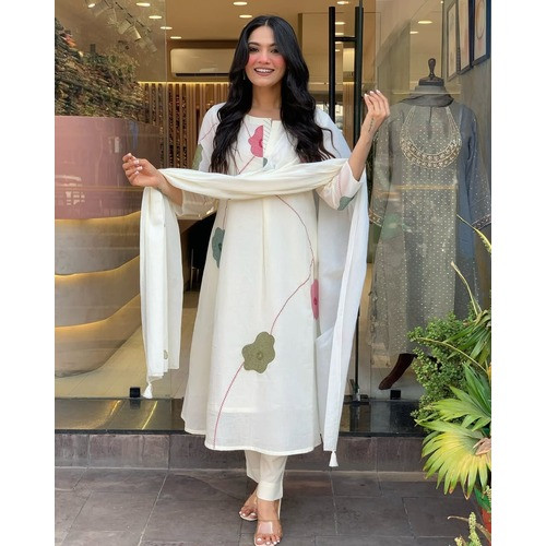 Stylish Ethnic Wear Premium Mul Cotton Kurti Set |