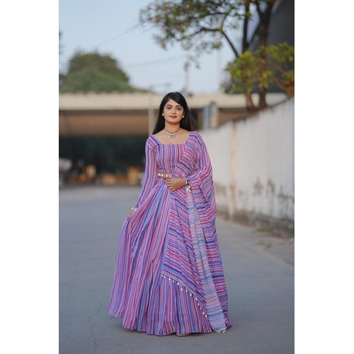 Elegance Tradition Class In This Printed lehenga Set For Women