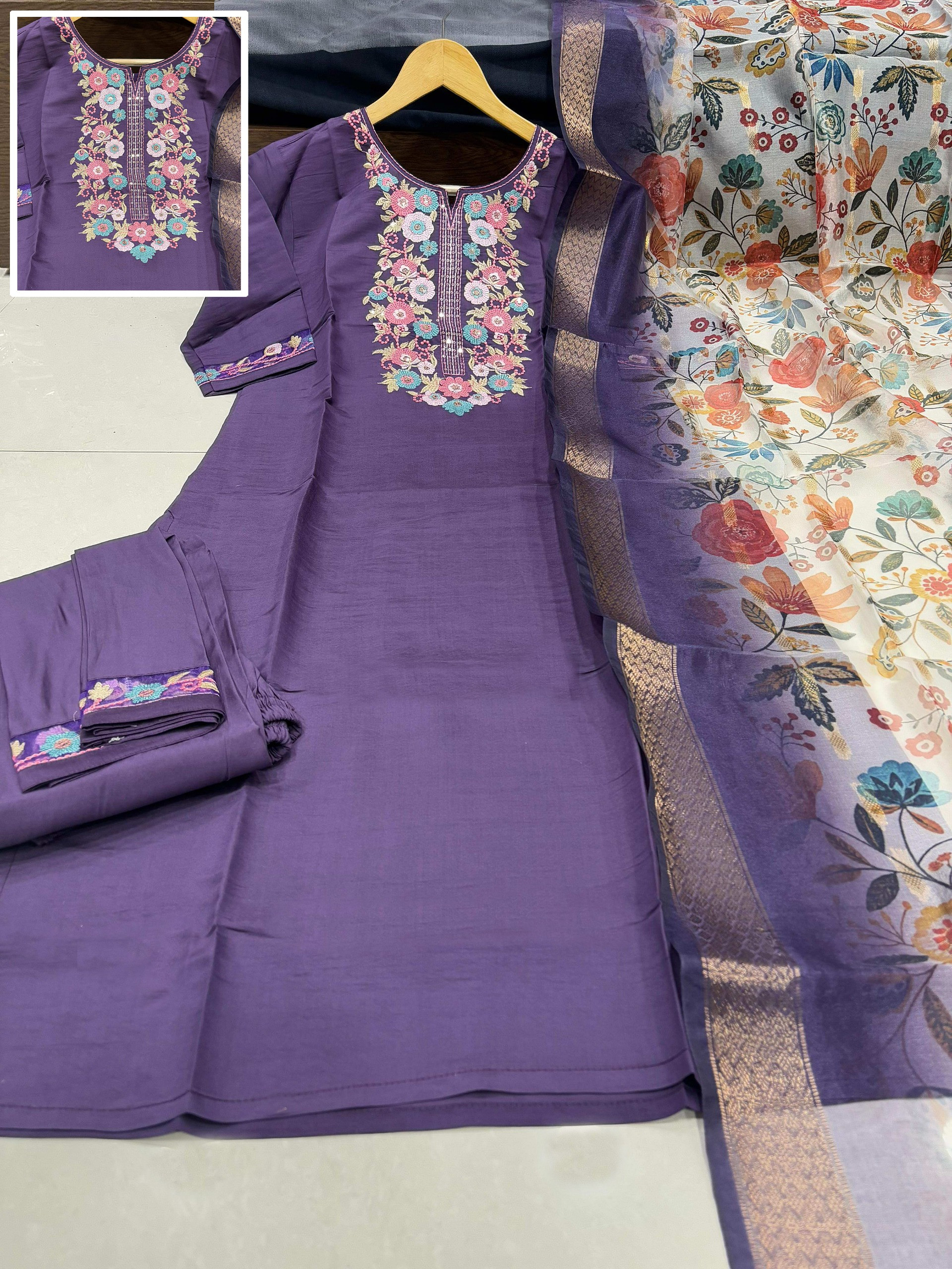 WOMEN EMBROIDERY KURTA SET