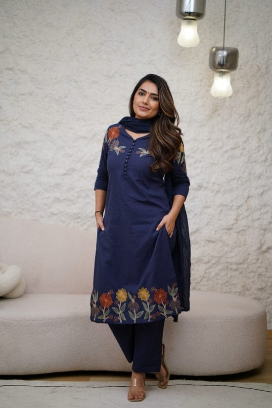 Beautyfull New Branded Kurta Pant With Dupatta Set For Women