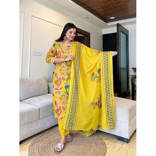 new Printed  Kurta Pant Set With Beautyfull Dupatta For Women