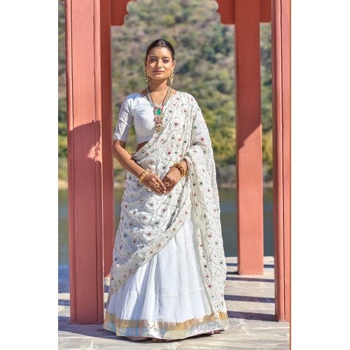 WOMEN WHITE EMBROIDERY LEHENGA