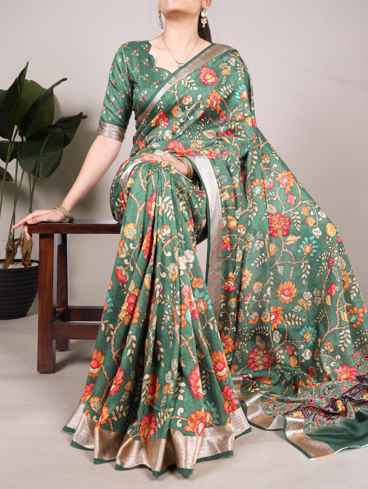 Women Printed Art Tussar Silk Saree