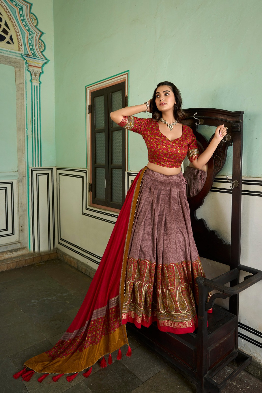 Kashmiri print lehenga set for women