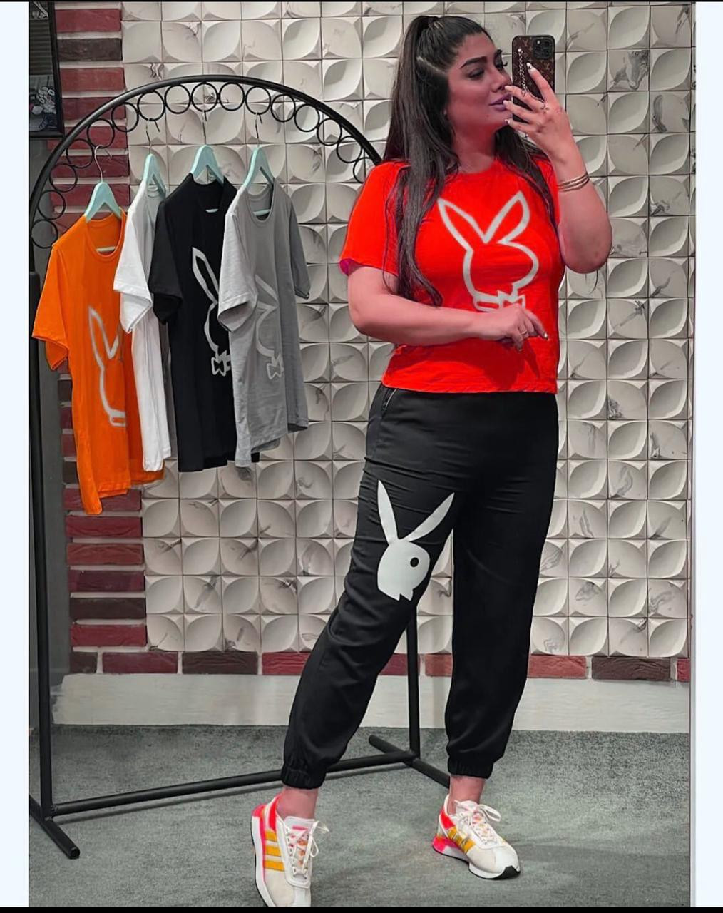 T shirt and lower for women