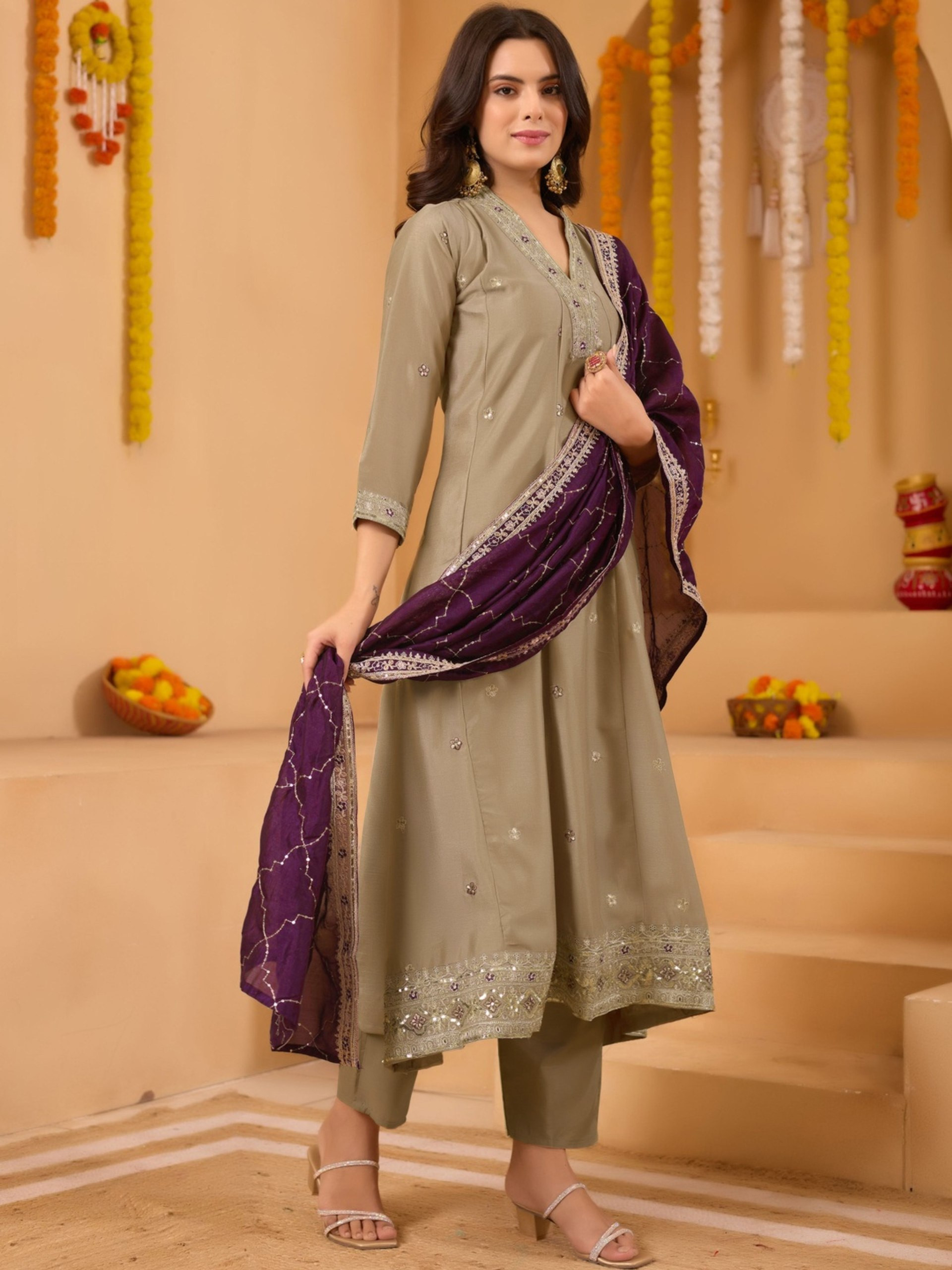 Aarya Anarkali Suit Set – Vichitra Embroidered Kurta with Crepe Pant & Lace Dupatta